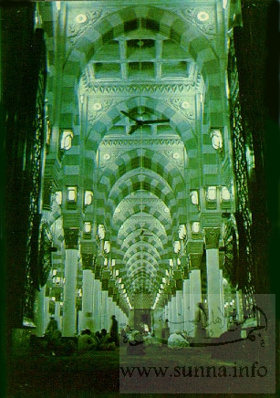 صورة من داخل المسجد النبوي
