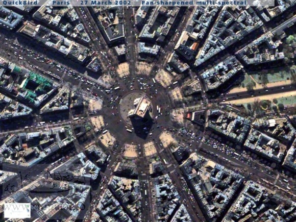 ساحة النصر في باريس