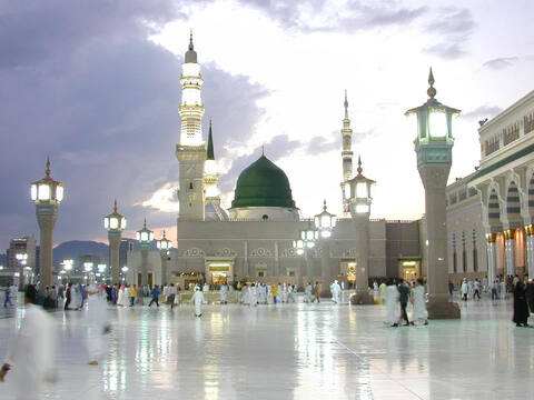 Al Madinah Al Munawarah الباحة الخارجية للمسجد النبوي